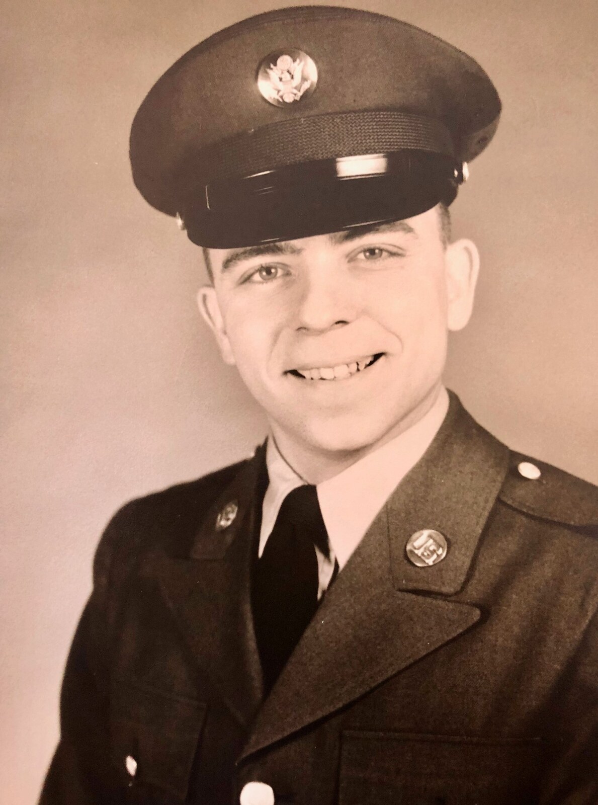 Larry Martin in his United States Army uniform.